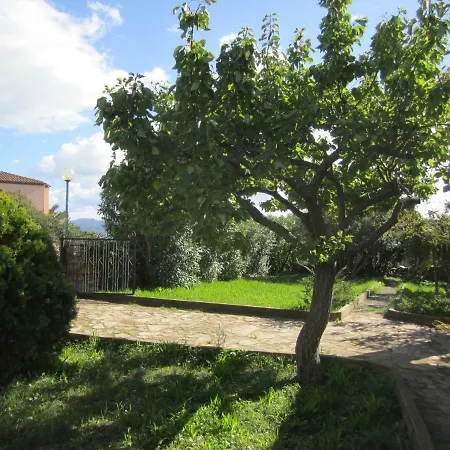 Domus Dejanas Bados Apartman